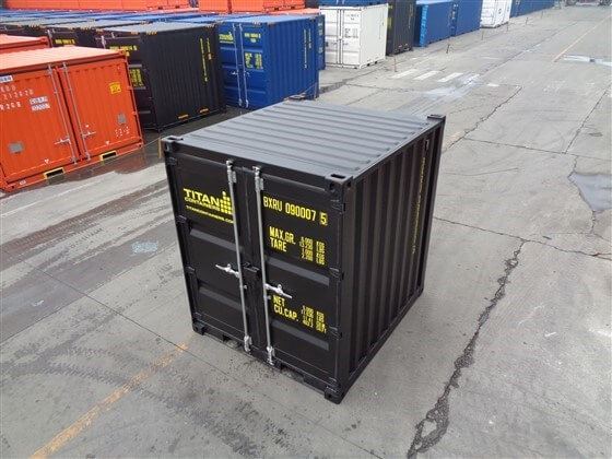 8ft Standard Container black closed - TITAN Containers