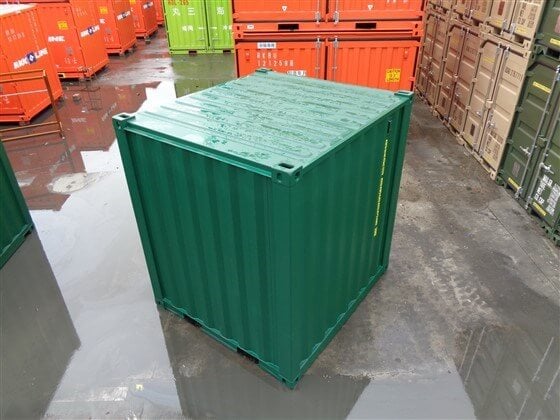 8ft Standard Container green closed - TITAN Containers