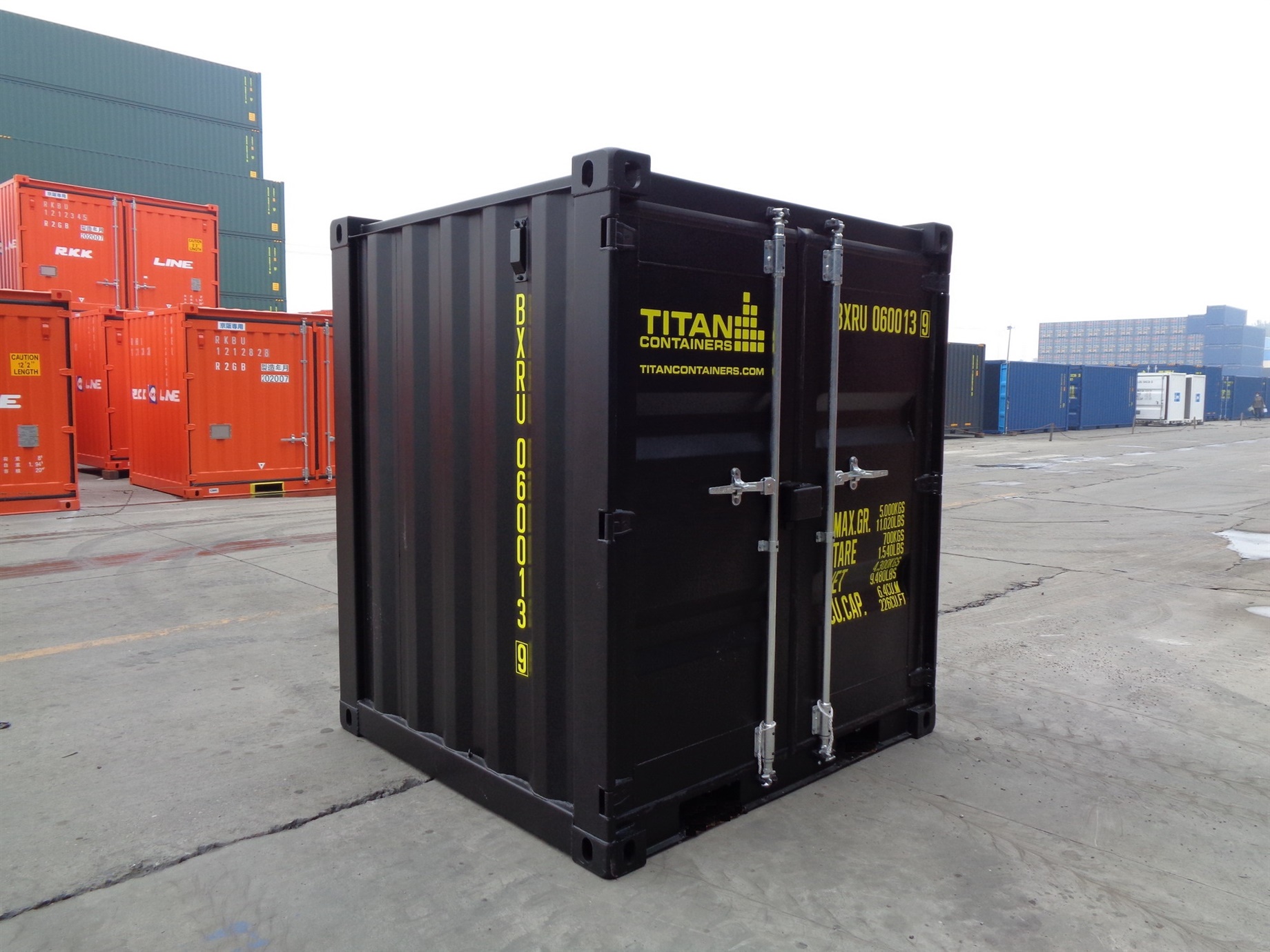 6 8 10 black closed foot storage container TITAN Shiipping Containers
