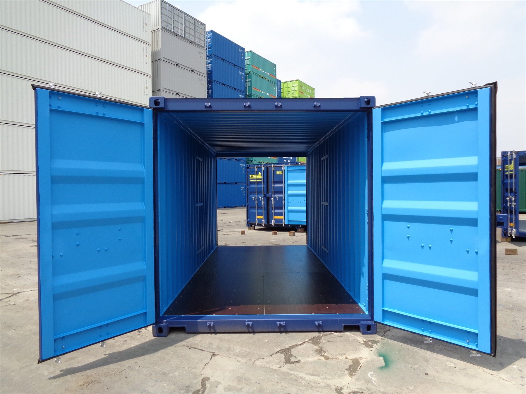 Container with doors on each end