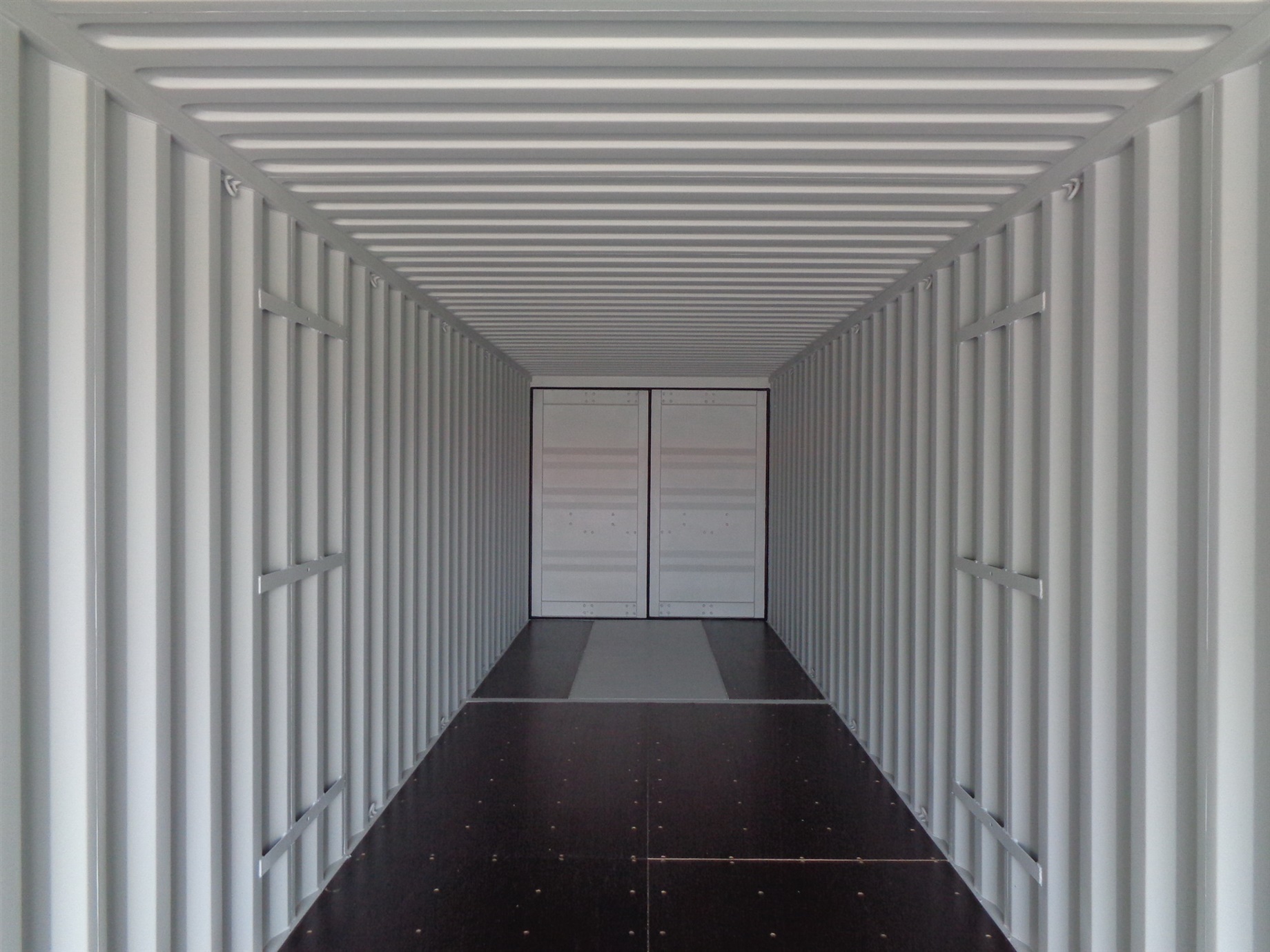 Storage Container with doors on each end doors 40 inside