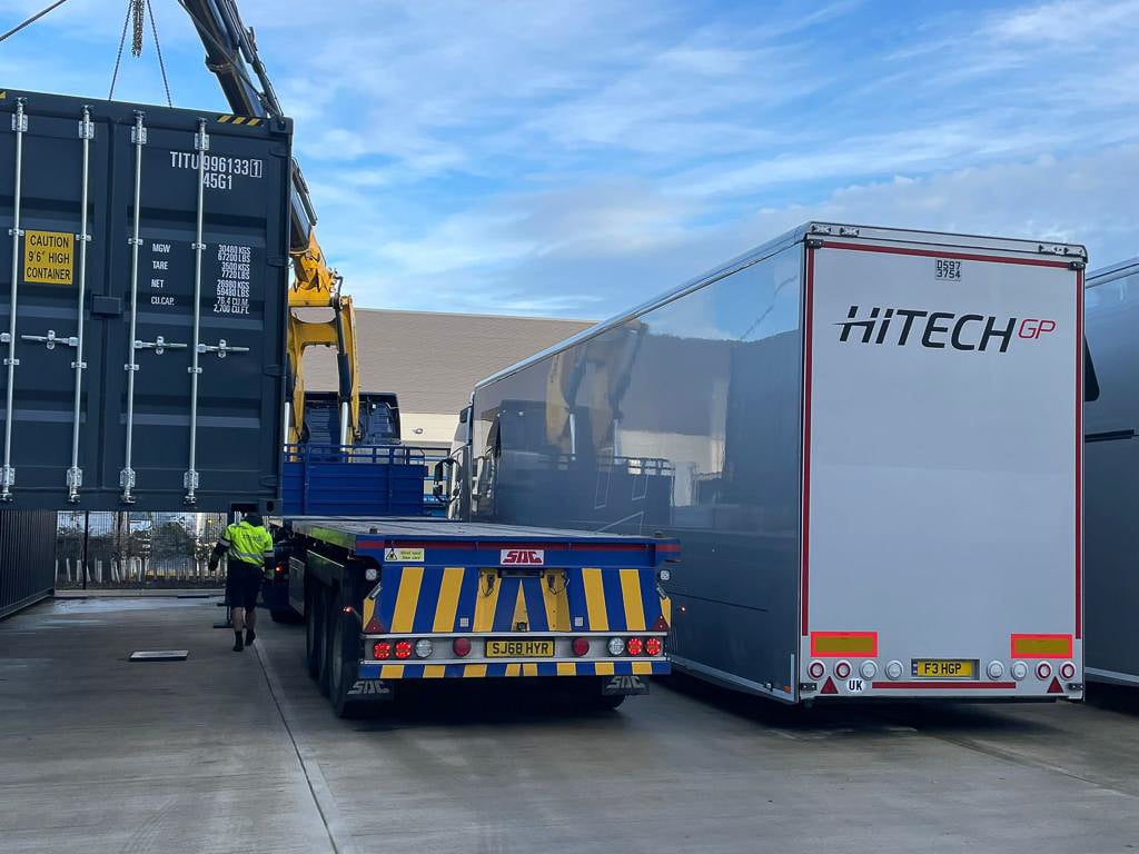 HITECH Racing bespoke ISO Container-05
