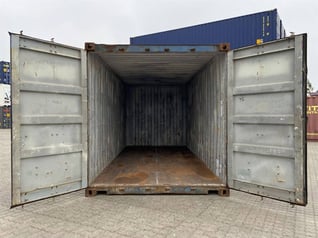 GRADE C Container inside - TITAN Containers