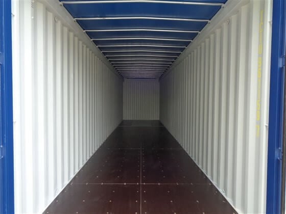 40ft Container inside - TITAN Containers