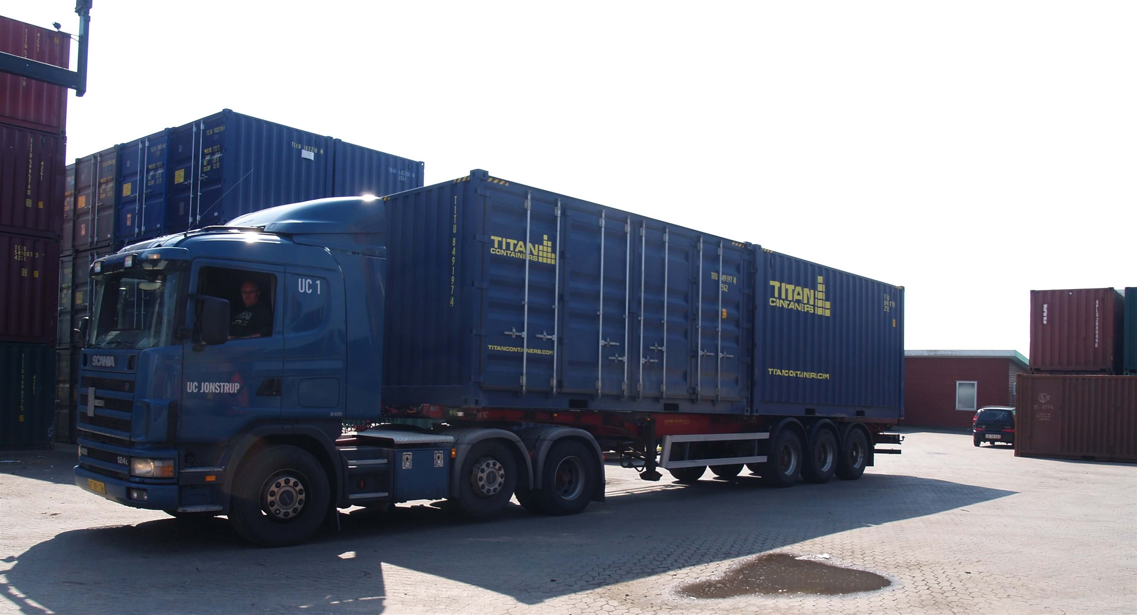 Container Transportation - TITAN Containers