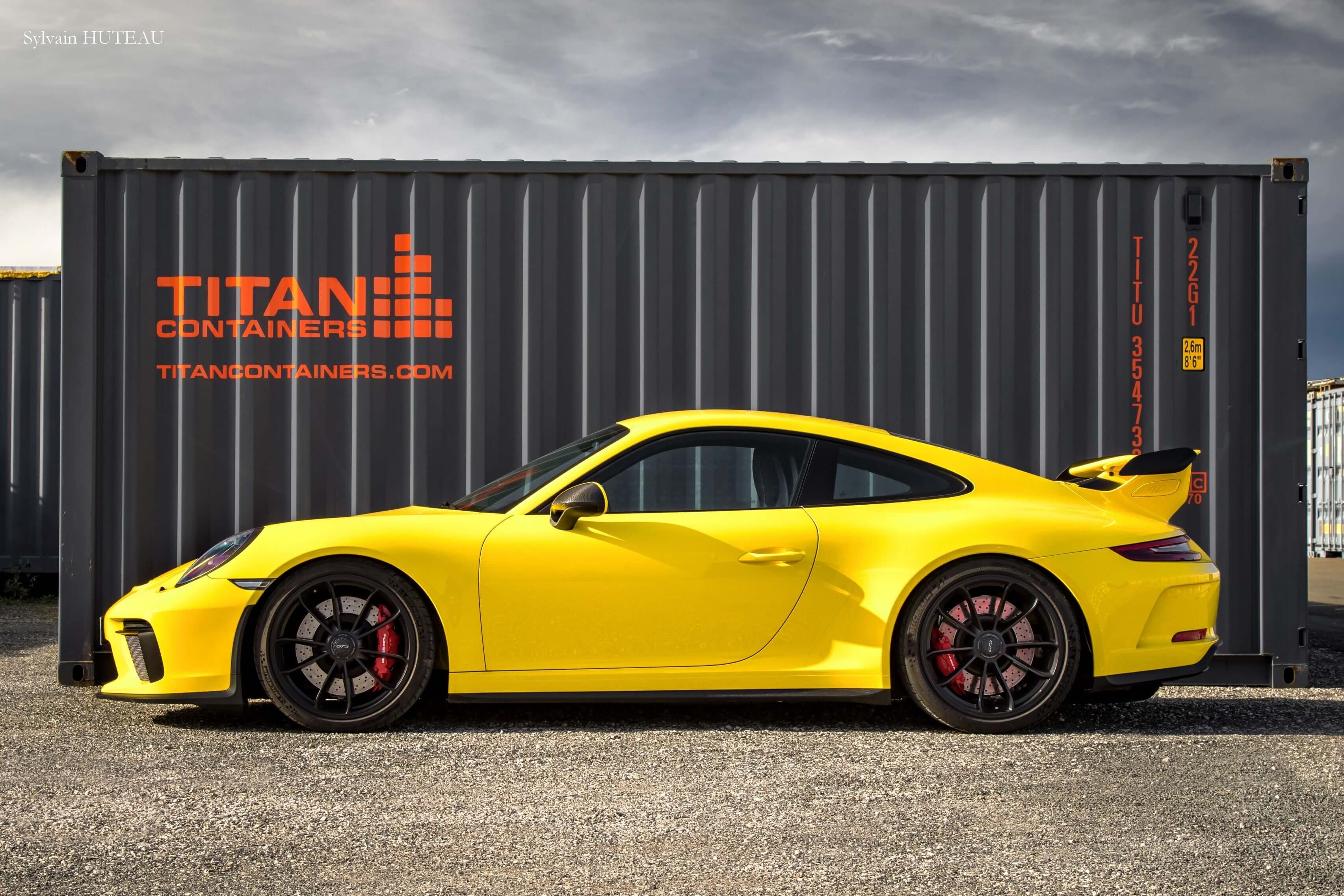 TITAN Containers Self storage Porsche Car